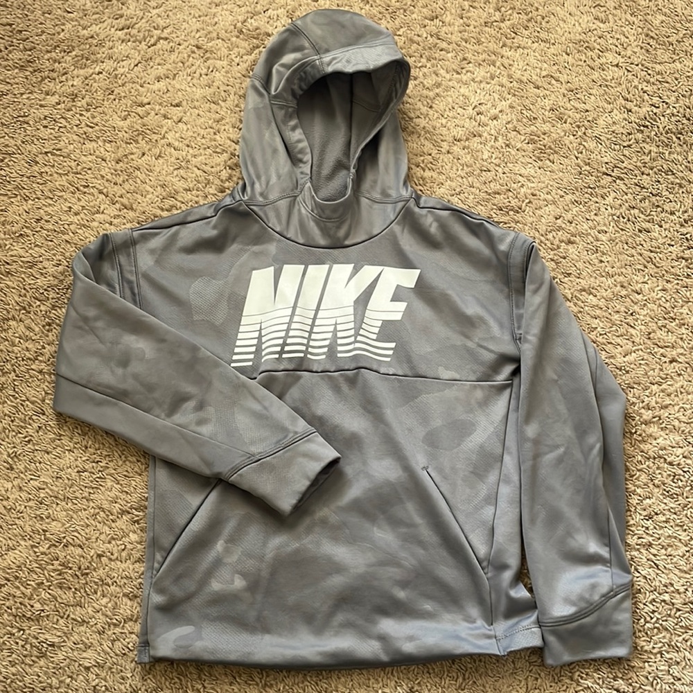 Boys Nike hoodie size Medium